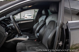 Audi A5 3.0 TDI DPF quattro S tr 2011