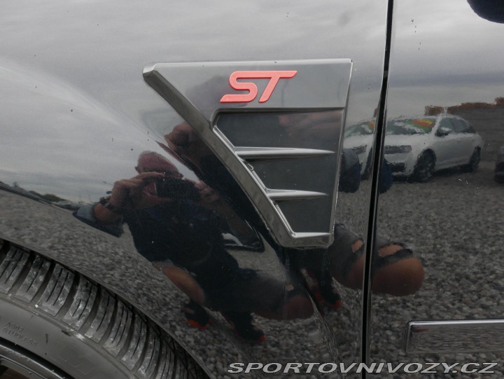 Ford Focus ST ST 2,5Turbo 166kW 2005