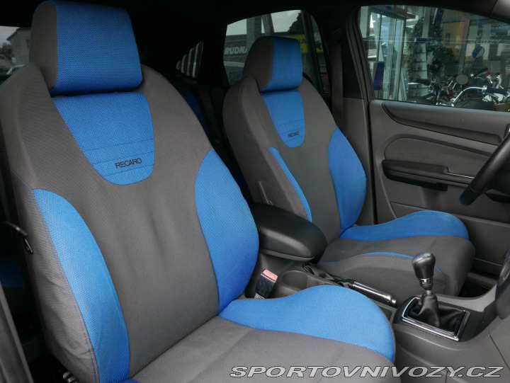 Ford Focus ST ST 2,5Turbo 166kW 2005