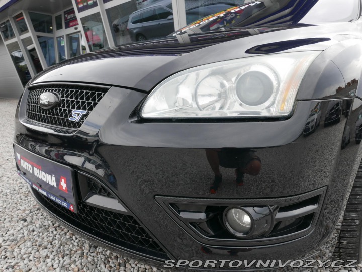 Ford Focus ST ST 2,5Turbo 166kW 2005