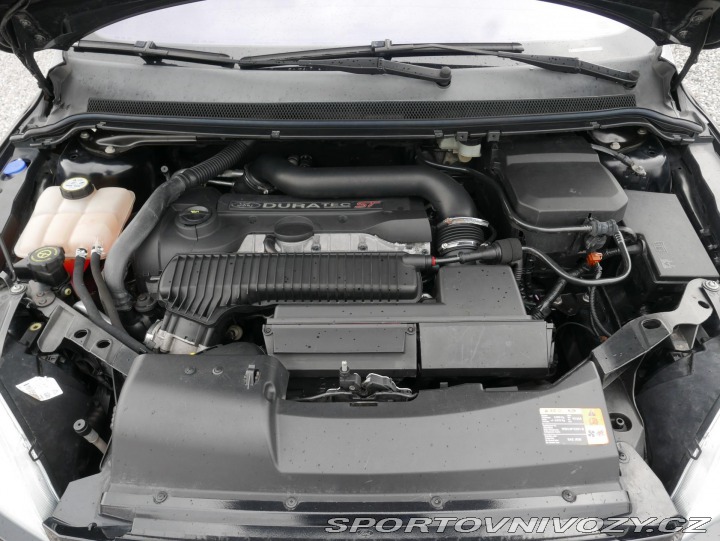 Ford Focus ST ST 2,5Turbo 166kW 2005