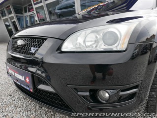 Ford Focus ST ST 2,5Turbo 166kW 2005