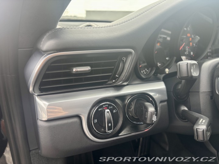Porsche 911 Carrera 991.2 PDK 2018