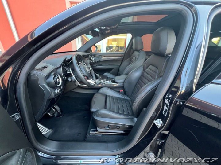 Alfa Romeo Stelvio Stelvio V6 2.9 QV REZERVA 2022