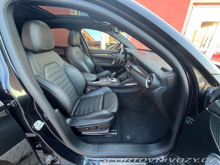 Alfa Romeo Stelvio Stelvio V6 2.9 QV REZERVA 2022