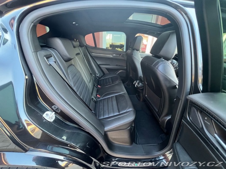 Alfa Romeo Stelvio Stelvio V6 2.9 QV REZERVA 2022