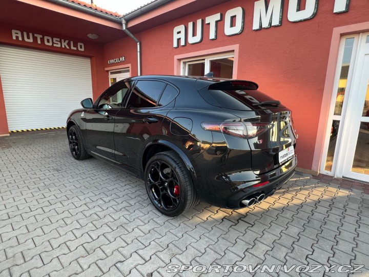 Alfa Romeo Stelvio Stelvio V6 2.9 QV REZERVA 2022