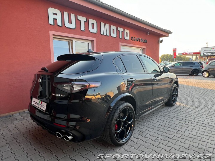 Alfa Romeo Stelvio Stelvio V6 2.9 QV REZERVA 2022