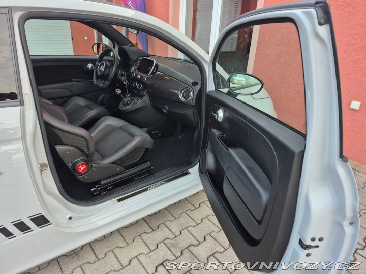 Abarth 595 1.4 Turbo Esseesse 2021