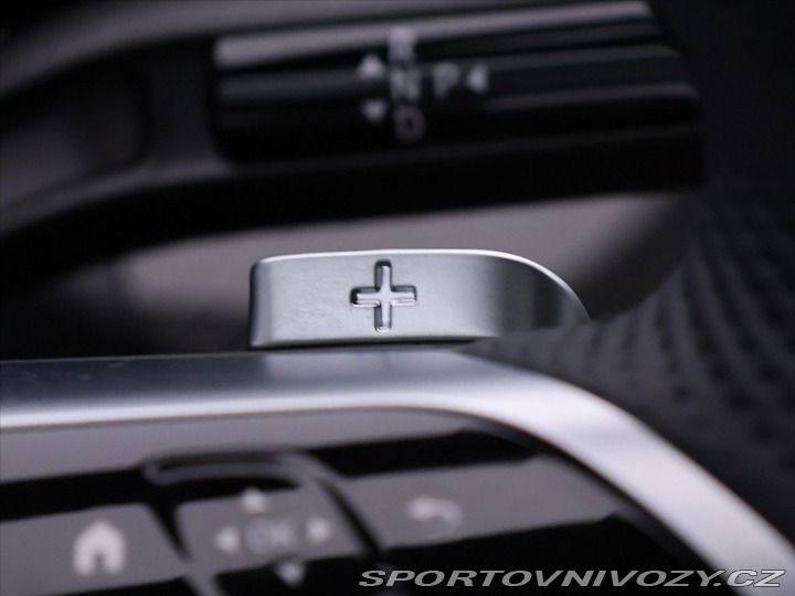 Mercedes-Benz CLE 2,0 300 4Matic AMG Premiu 2025