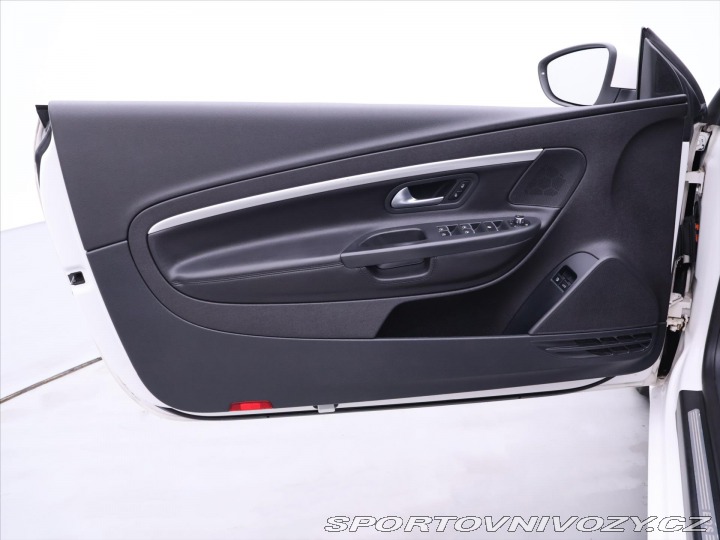 Volkswagen EOS 1,4 TSI 90kW Aut.Klima Ků 2011