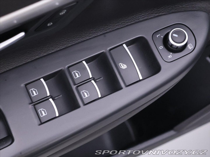 Volkswagen EOS 1,4 TSI 90kW Aut.Klima Ků 2011