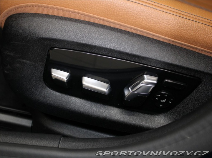 BMW 5 2,0 520d M-Paket Paměť .3 2021