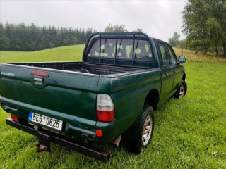 Mitsubishi  L200 2,5