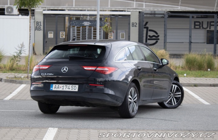 Mercedes-Benz CLA Shooting Brake 2022