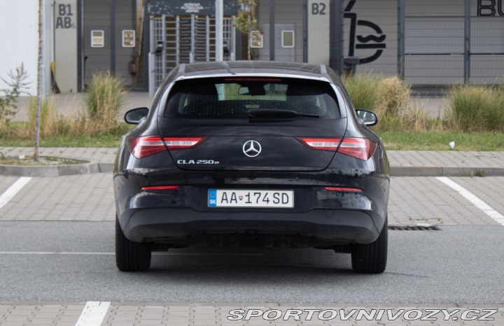 Mercedes-Benz CLA Shooting Brake 2022