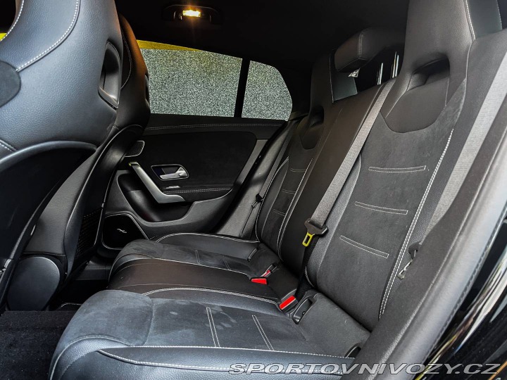 Mercedes-Benz CLA Shooting Brake 250e 1 2021