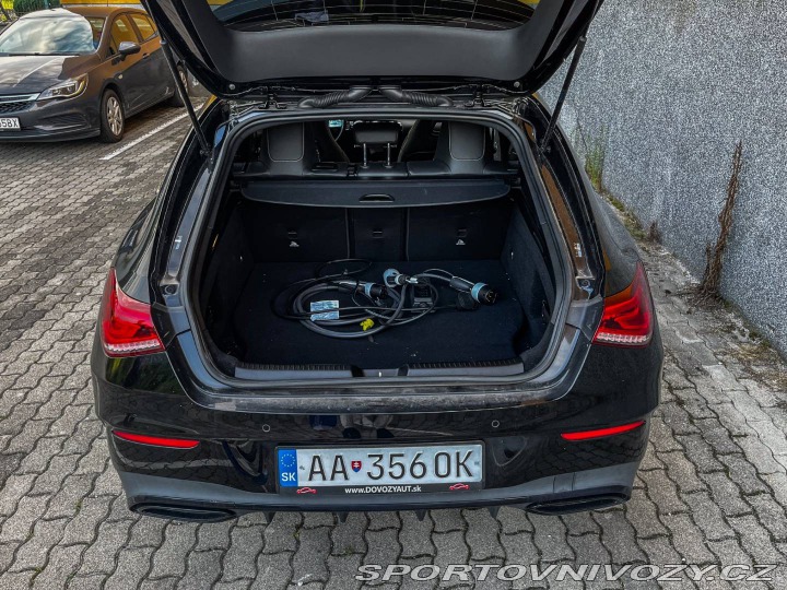 Mercedes-Benz CLA Shooting Brake 250e 1 2021