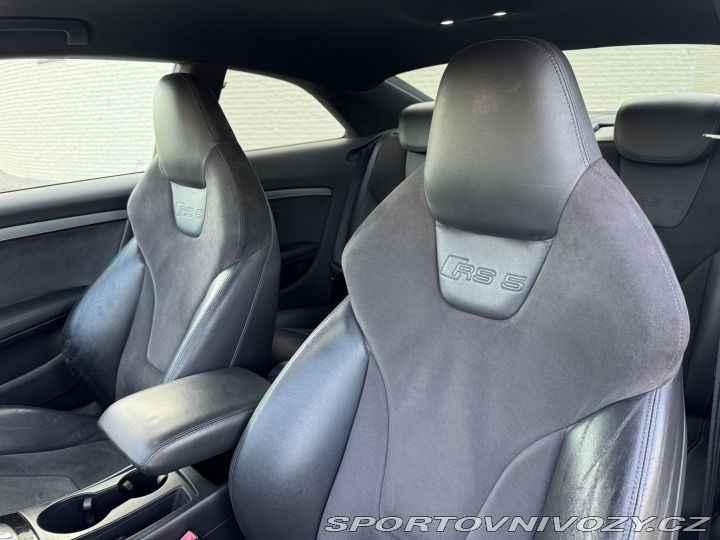 Audi RS5 B8 2011