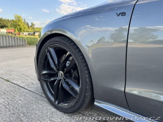 Audi RS5 B8 2011