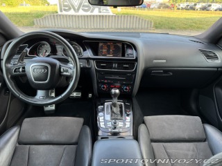 Audi RS5 B8 2011
