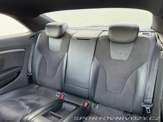 Audi RS5 B8 2011