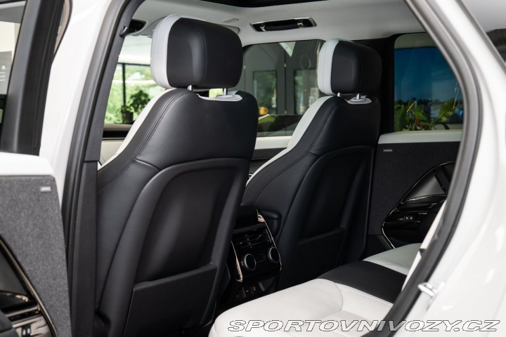 Ostatní značky Ostatní modely Land Rover Range Rover Sport D300 DYNAMIC HSE 1800