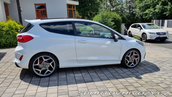 Ford Fiesta ST PERFORMANCE 2018