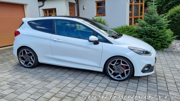 Ford Fiesta ST PERFORMANCE 2018