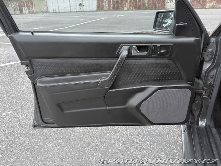 Mercedes-Benz Ostatní modely 190E 2.5-16v 1988