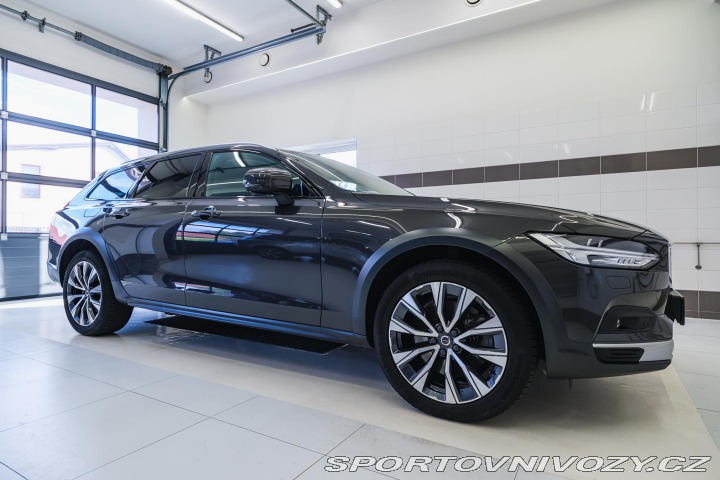 Volvo V90 CC B5 AWD PLUS, H&K, 2022
