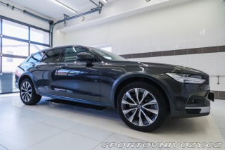 Volvo V90 CC B5 AWD PLUS, H&K, 2022