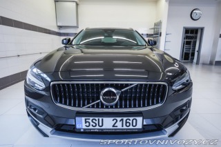 Volvo V90 CC B5 AWD PLUS, H&K, 2022