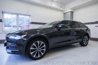 Volvo V90 CC B5 AWD PLUS, H&K, 2022