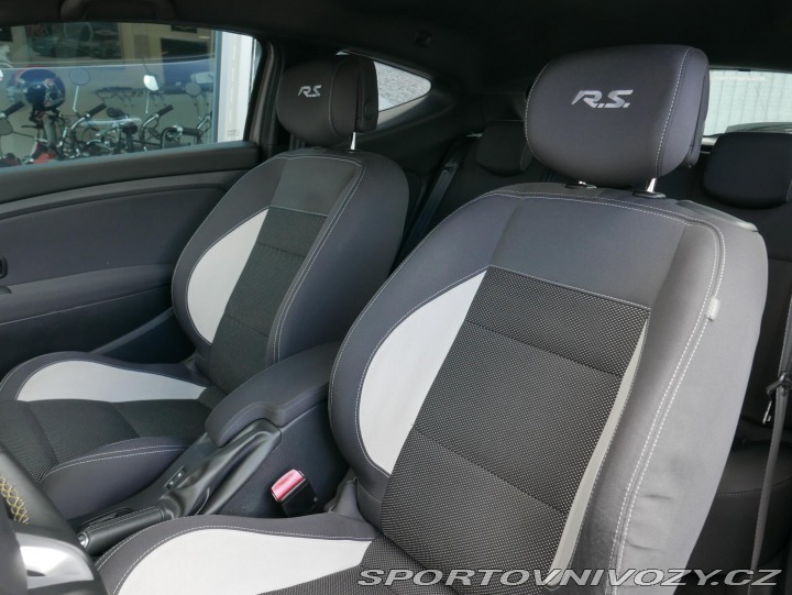 Renault Mégane RS Coupe 2,0i Turbo REZER 2011