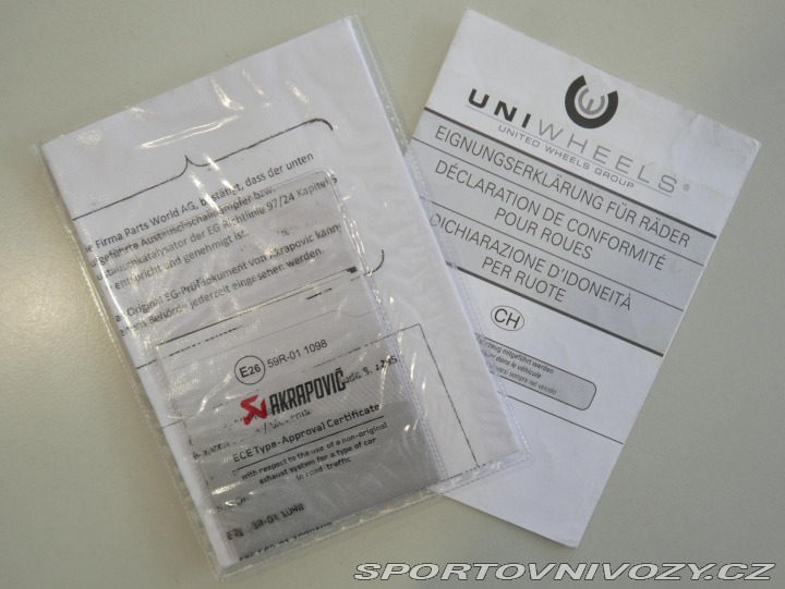 Renault Mégane RS Coupe 2,0i Turbo REZER 2011