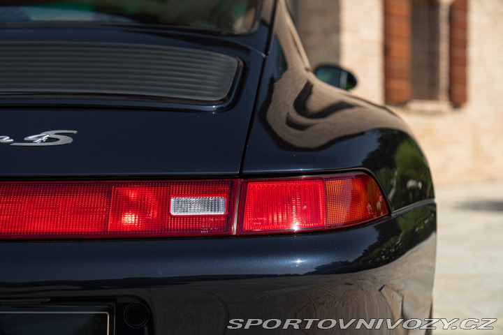 Porsche 911 993 (911) CARRERA 4S 1996