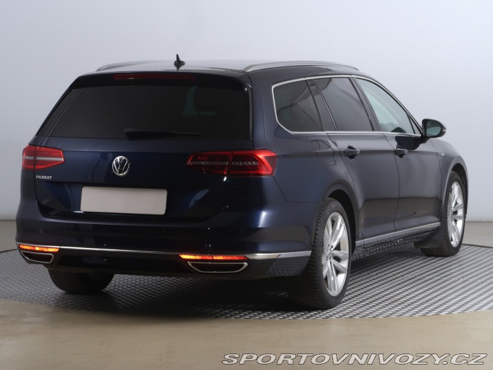 Volkswagen Ostatní modely Passat Highline 2.0 BiTDI 2015