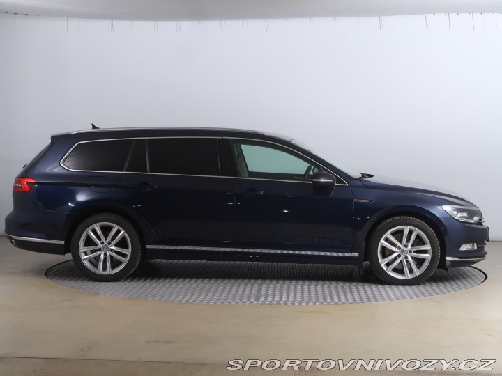 Volkswagen Ostatní modely Passat Highline 2.0 BiTDI 2015