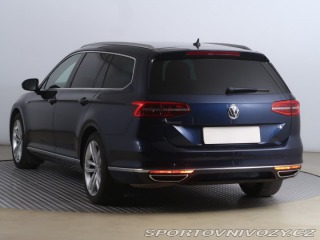Volkswagen Ostatní modely Passat Highline 2.0 BiTDI 2015