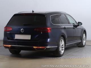 Volkswagen Ostatní modely Passat Highline 2.0 BiTDI 2015