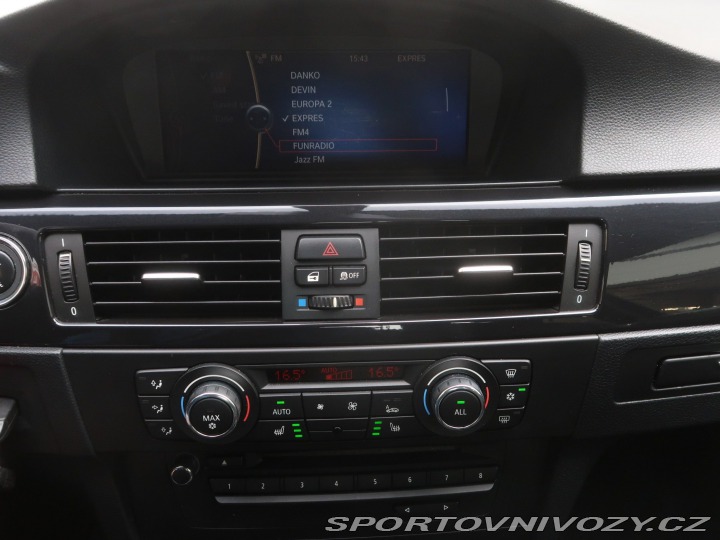 BMW 3 320 i 2011