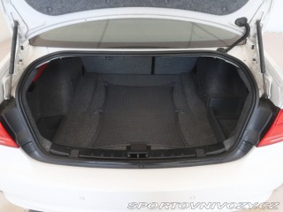 BMW 3 320 i 2011