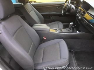 BMW 3 320 i 2011
