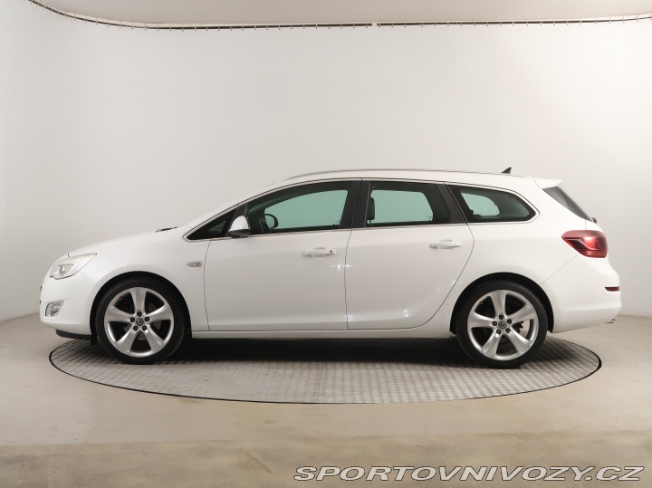 Opel Astra Classic 2.0 CDTI 2012