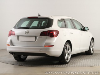 Opel Astra Classic 2.0 CDTI 2012