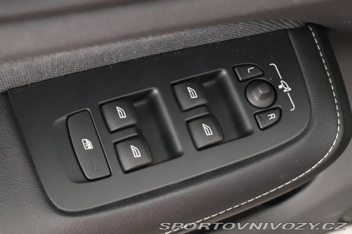 Volvo S60 R-Design B5 2022