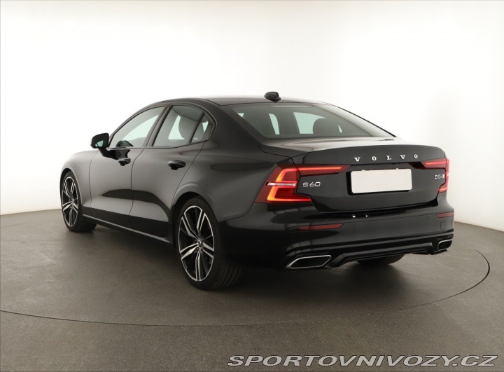 Volvo S60 R-Design B5 2022