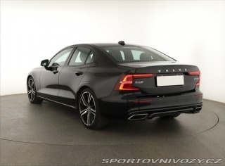 Volvo S60 R-Design B5 2022