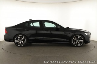 Volvo S60 R-Design B5 2022